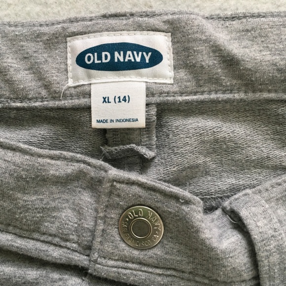 Old Navy GAP grey gray shorts summer XL 14 kids used girls - Picture 3 of 3